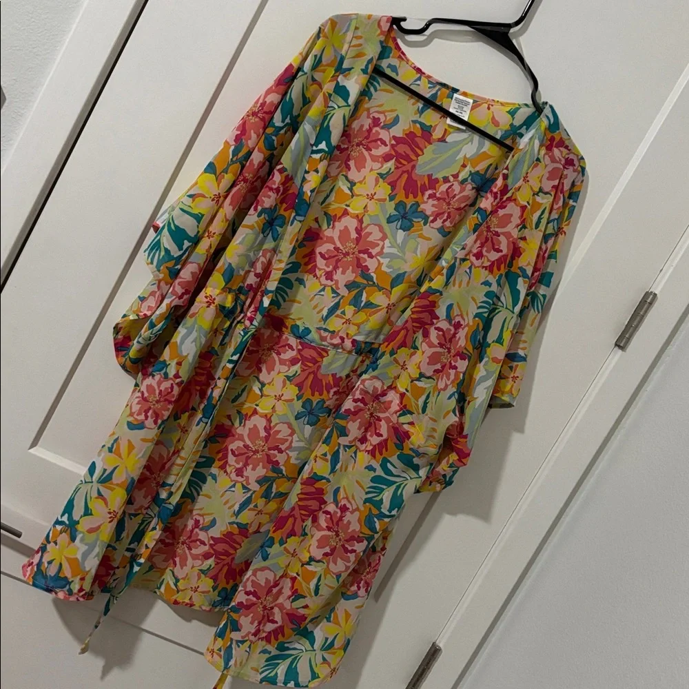 Floral Kimono with Tie Waist - Picture 4 of 5